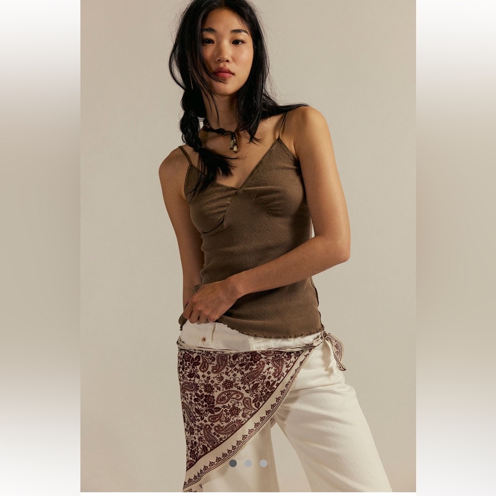 We The Free Oh Honey Cami
Style No: 100212554